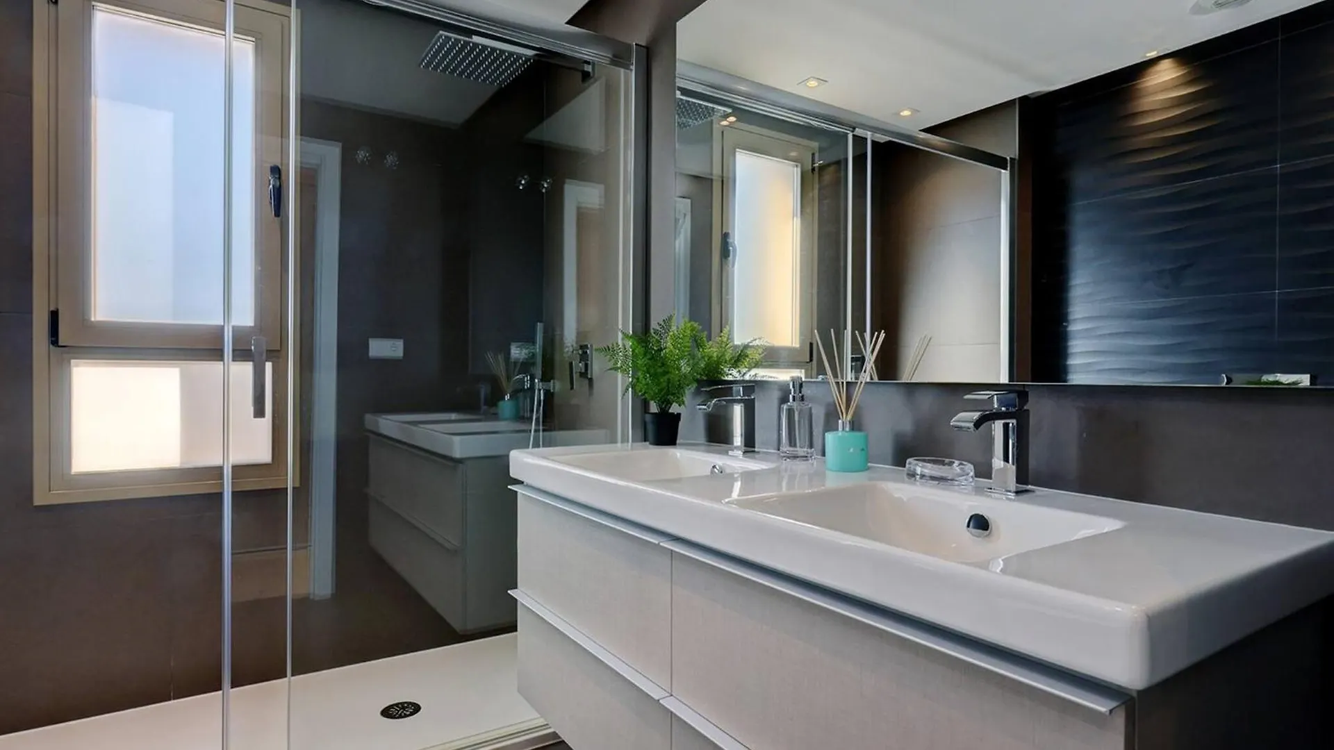 007 Modern 3 Bed Frontline Golf Townhouse In La Cala Golf Resort With Mountain Views 말라가 펜션