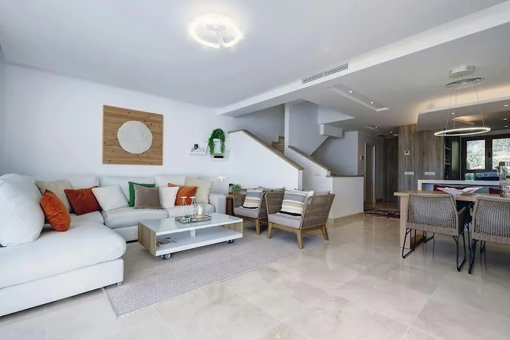 007 Modern 3 Bed Frontline Golf Townhouse In La Cala Golf Resort With Mountain Views Malaga 0*,