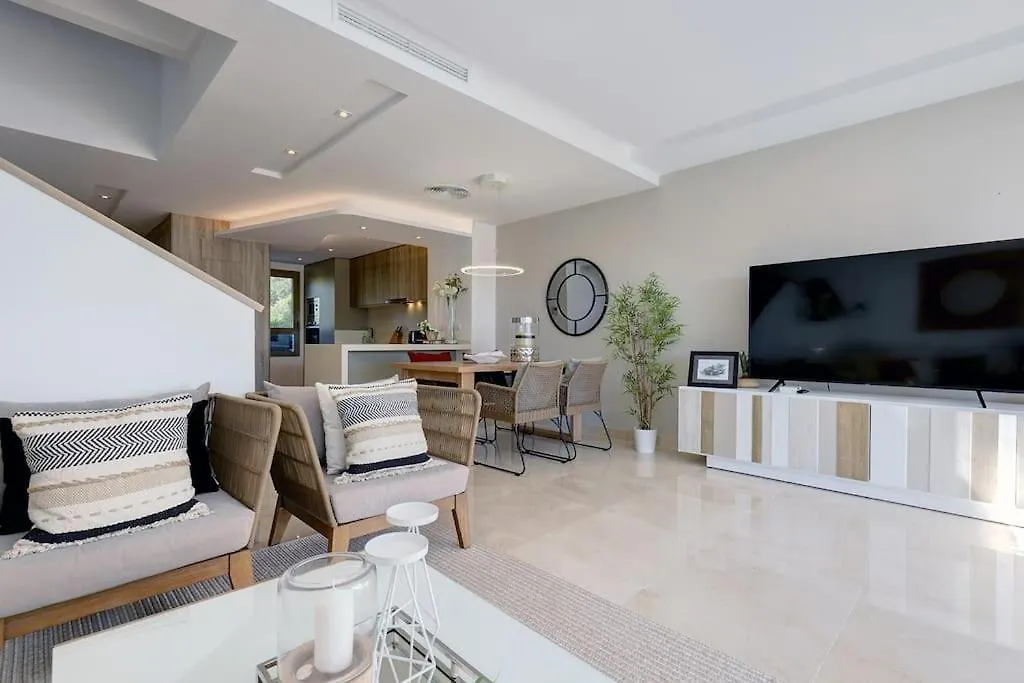 007 Modern 3 Bed Frontline Golf Townhouse In La Cala Golf Resort With Mountain Views Malaga Holiday home