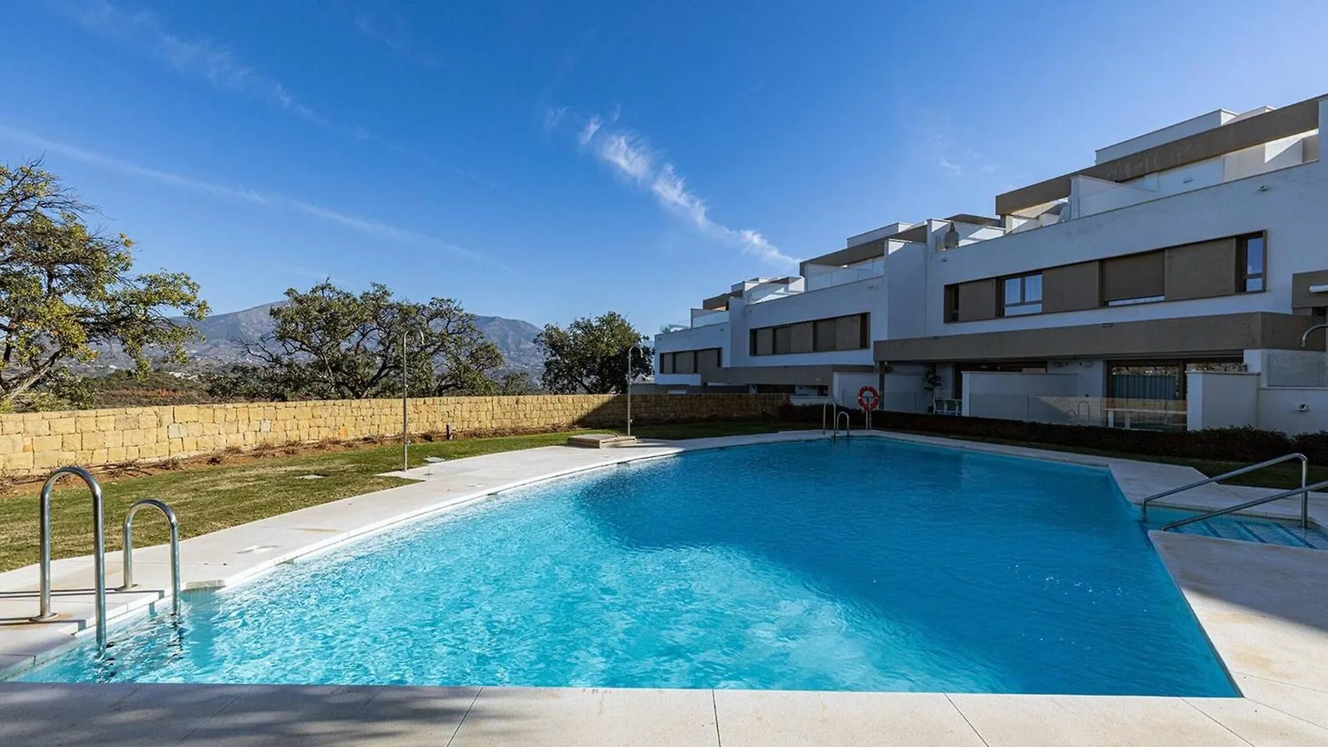 007 Modern 3 Bed Frontline Golf Townhouse In La Cala Golf Resort With Mountain Views Malaga Spain